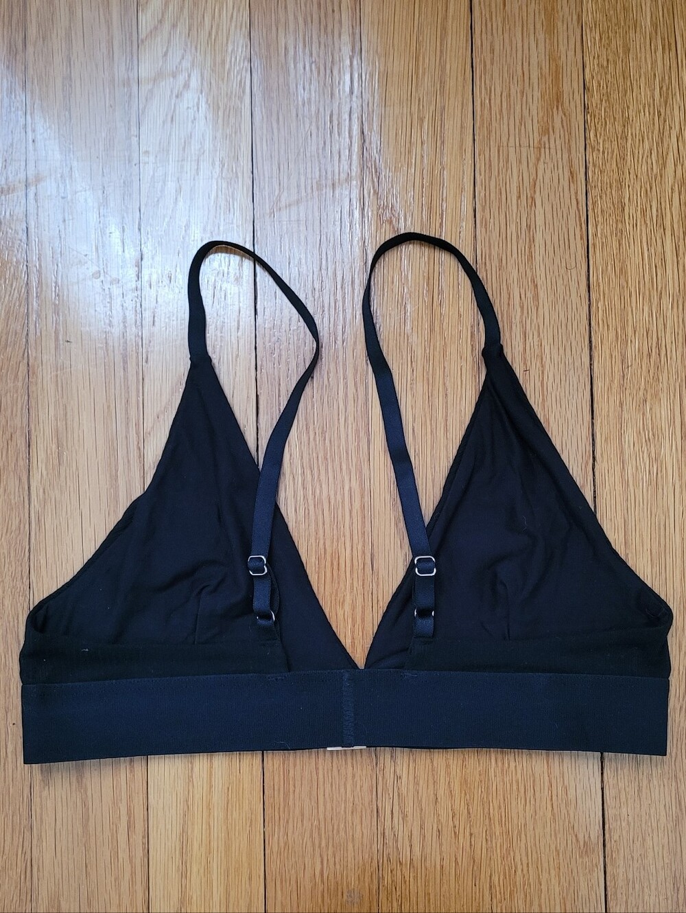 BASERANGE TRIANGLE RIBBED BRA IN BLACK - Picture 5 of 9